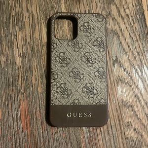 iPhone 11 or 12 phone case possible a iPhone 12 mini I’m not sure